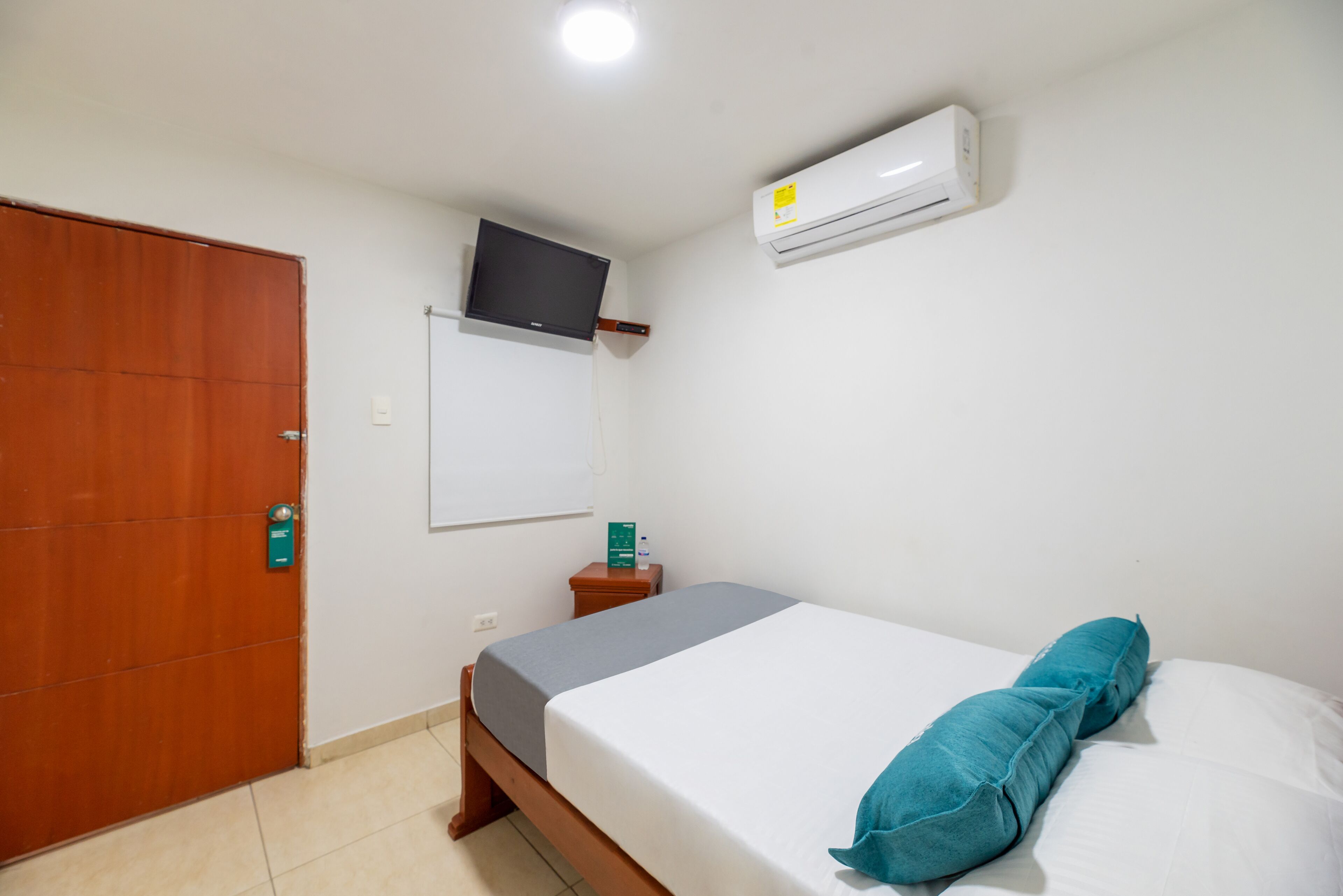 superior double room | hypo-allergenic bedding, free wifi, bed sheets