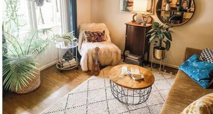 Cape Fear’s Original 1908 Cozy Historic Getaway