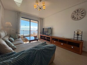 TV - PLAZA MAYOR - Apartment with beautiful sea and rock views (Calpe / Calp)
