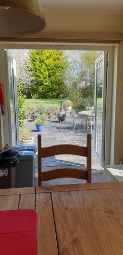 Cottage on Lough Ree / River Shannon in the heart of Ireland