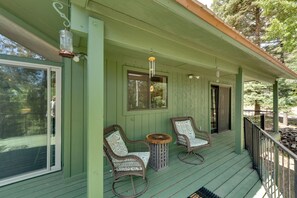 Terrace/patio - Expansive Angel Fire Home w/ Indoor Hot Tub! (Angel Fire)