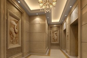 Interior - Vienna International Hotel (Beihai Hepu Hesi Shougang Branch) (Hepu)