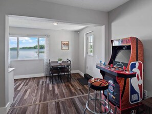 Spielezimmer