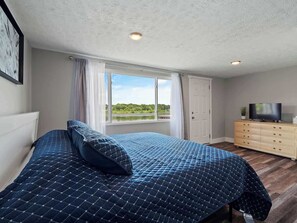 3 habitaciones, tabla de planchar con plancha, cuna de viaje y wifi 