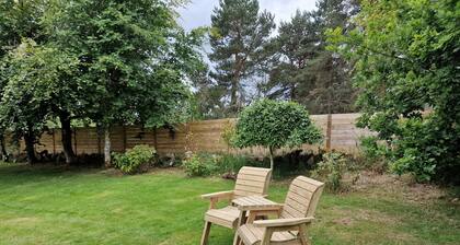 Longfield, Daviot - woodland cottage near Inverness
