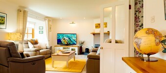 Longfield, Daviot - woodland cottage near Inverness