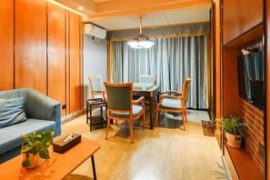 Unclassified image, 3 of 16, button - Mingzhu Hotel (Qingchuan)