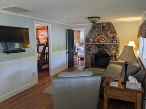 Smart TV y chimenea
