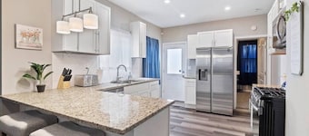 Large Remodeled 4 Bedroom! Only 7 Minutes to Downtown!