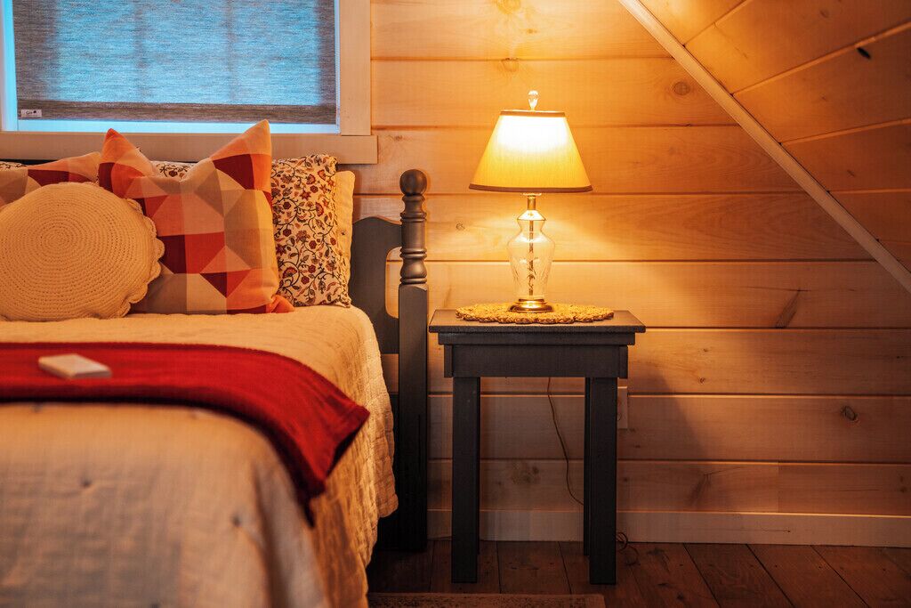 2 bedrooms, travel crib, WiFi (free), bed sheets