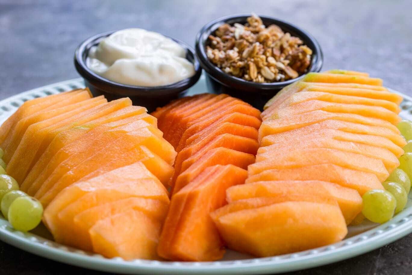 daily cooked-to-order breakfast for a fee