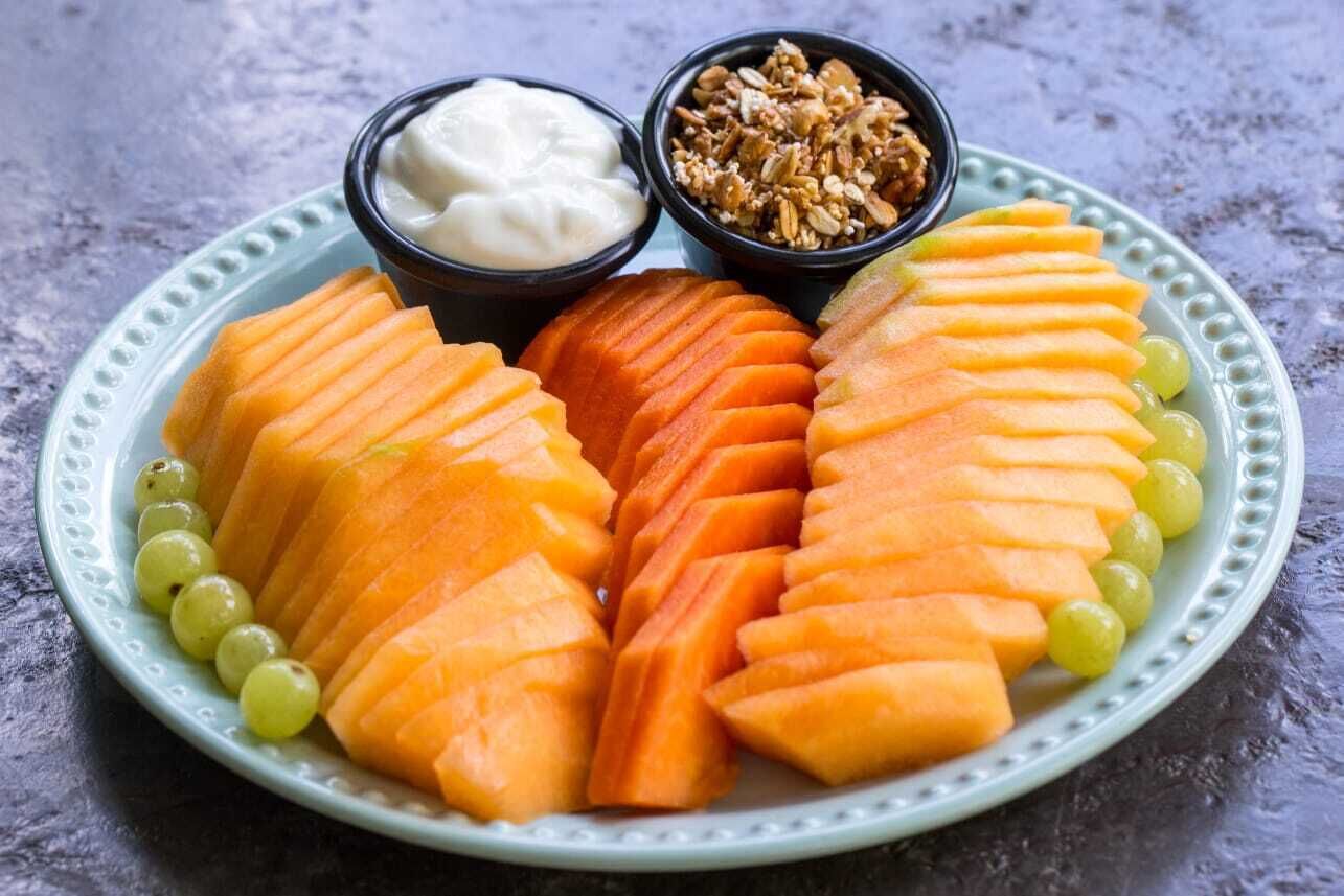 daily cooked-to-order breakfast for a fee