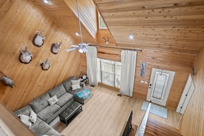 Smart TV, video games, books - 3 bedroom lake front cabin, kayaks, fire pit and more! (Andalusia)