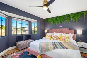 5 habitaciones, tabla de planchar con plancha y cuna de viaje 