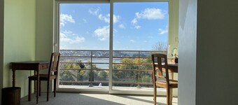 662 - Beautiful house with sea view for family stays