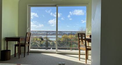 662 - Beautiful house with sea view for family stays