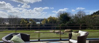 662 - Beautiful house with sea view for family stays