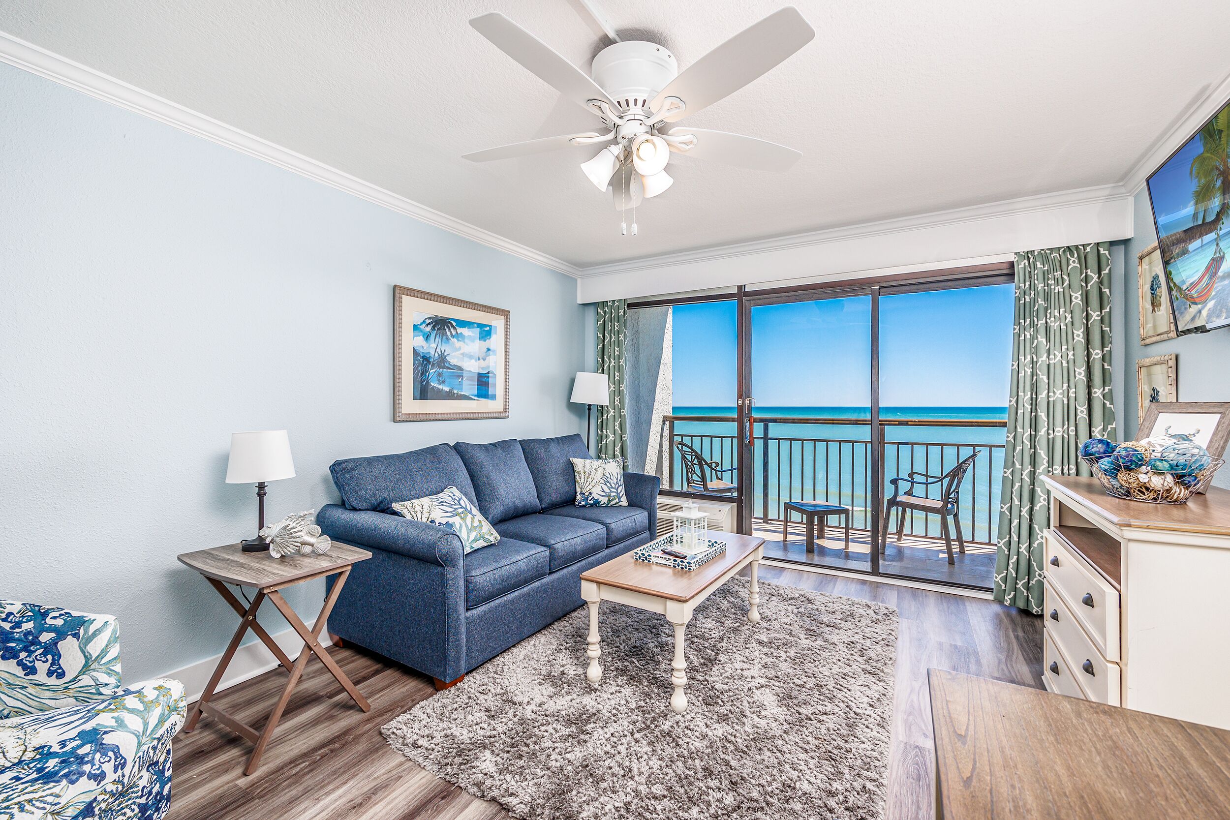 Relaxing Oceanfront Beach Escape