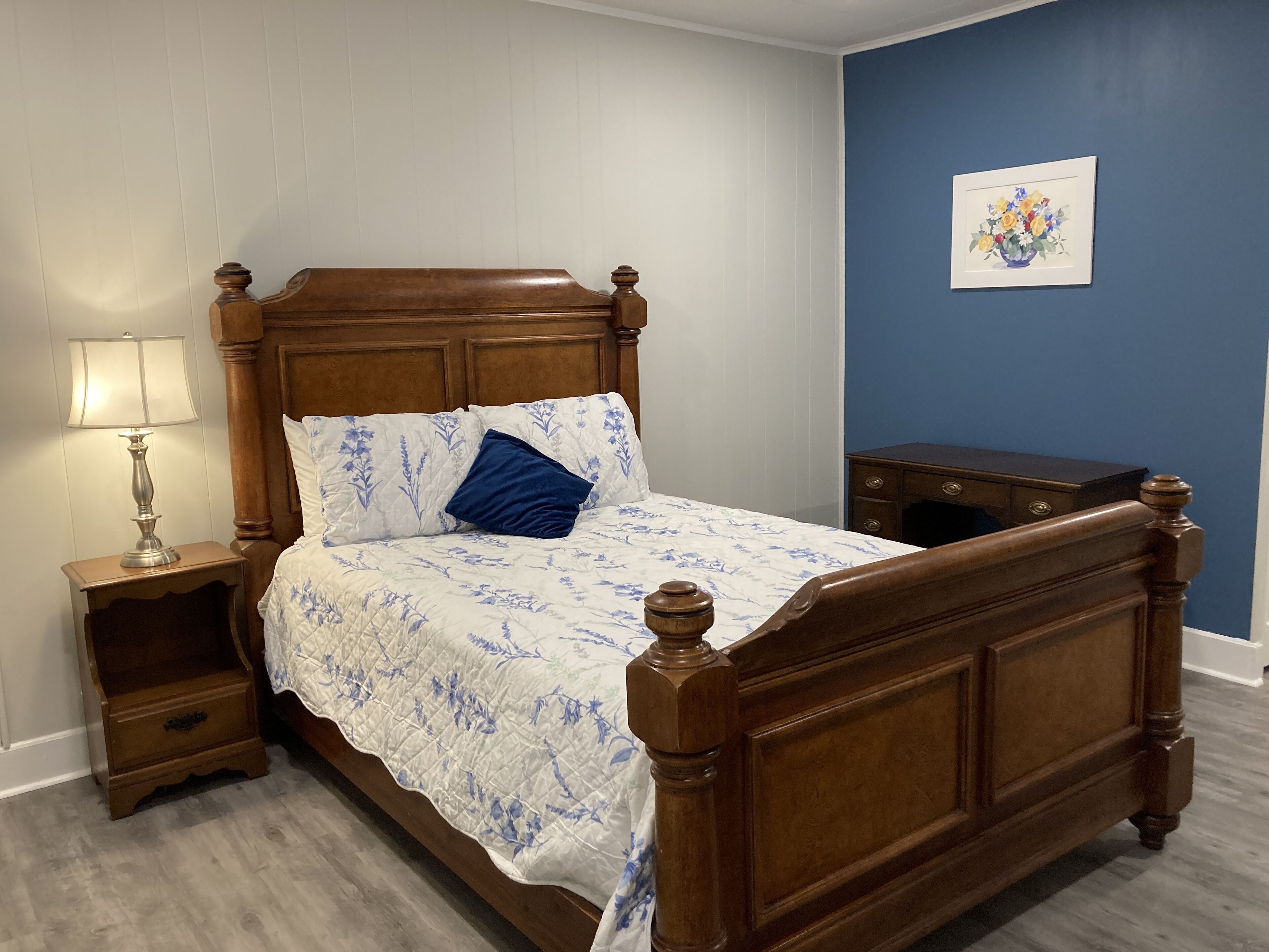 Full first floor apartment near West Reading and Alvernia University