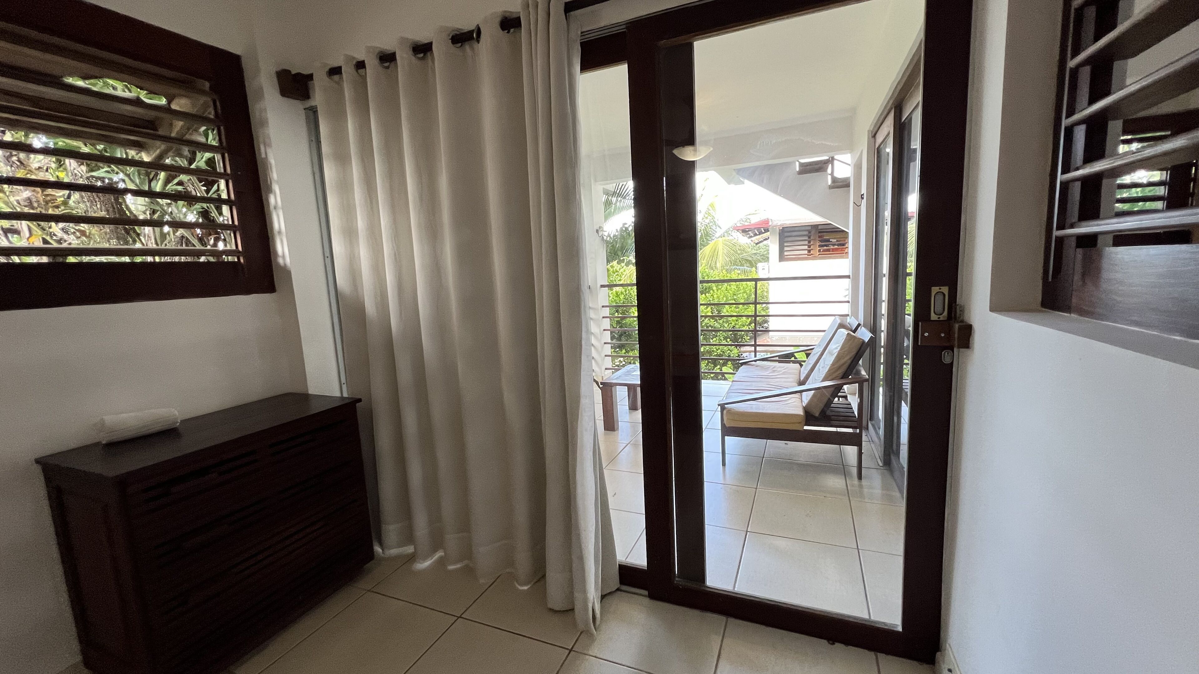 Căn hộ dành cho gia đình, quang cảnh hồ bơi | Bộ đồ giường cao cấp, minibar, truy cập Internet không dây miễn phí 