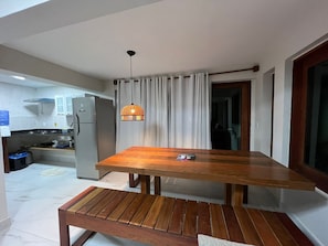 Ropa de cama de alta calidad, minibar y wifi gratis 
