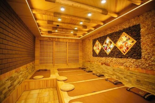 Rezen Sunshine Hotel (Gongren Cultural Palace)