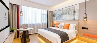 Rezen Sunshine Hotel (Gongren Cultural Palace)