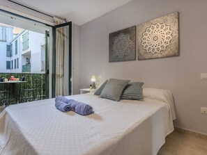 2 slaapkamers, een strijkplank/strijkijzer, wifi