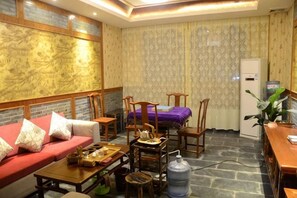 Unclassified image, 3 of 30, button - Yake Hotel (Jingxi)