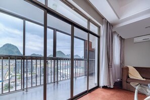 Room - Yake Hotel (Jingxi)
