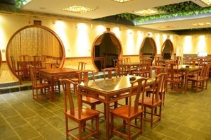 Restaurant - Yake Hotel (Jingxi)