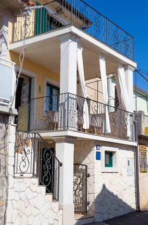 Exterior detail - Villa Kate (Kvarner - Čižići) (Čižići)