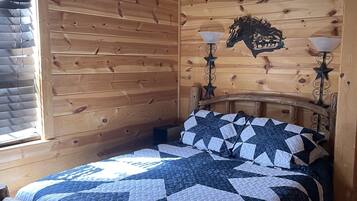 1 slaapkamer, een strijkplank/strijkijzer, gratis wifi, beddengoed