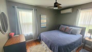 2 عدّة غرف نوم ومكواة/لوح كي وسرير سفر وواي فاي مجانًا