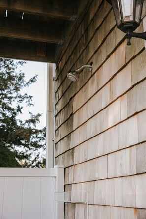 Exterior detail - Spacious home - Sleeps 15 -Steps to a Private Beach (Dennis)