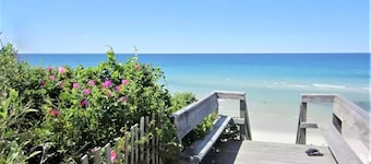 Spacious home - Sleeps 15 -Steps to a Private Beach