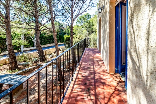 Grifeu 14 - Apartment with terrace and garden