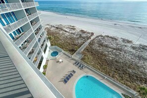 Pool - Lighthouse 705- Gulf Front Condo, 2 Bedrooms with Bunk Room (Gulf Shores)