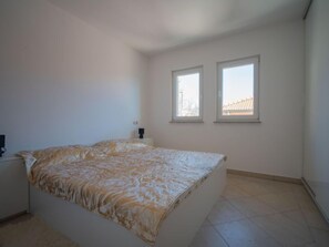 1 bedroom, Internet