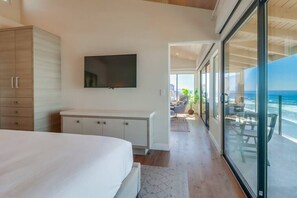 2 habitaciones, tabla de planchar con plancha, cuna de viaje y wifi