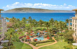 A heated pool - Maui Resort Rentals: Honua Kai – 7th Floor, 6 Full Bedrooms, Stunning Ocean Views from Every Room! (Lahaina)