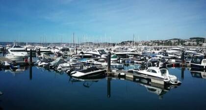 Bed on a Boat Holiday in the heart of Torquay