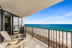 Property grounds - EXQUISITE!  GULF FRONT~5th Floor~ Specials ~ Free Beach Service! Completely Remodeled (Panama City Beach)