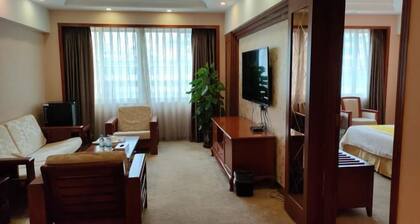 Zhuji Hotel Nanxiong