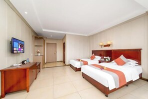 Room - River View Hotel (Sanjiang)