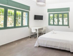 2 bedrooms