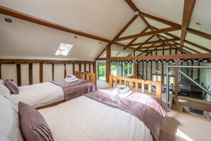 3 habitaciones, cuna de viaje, internet y ropa de cama 