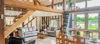 Moles Meadow, Middleton