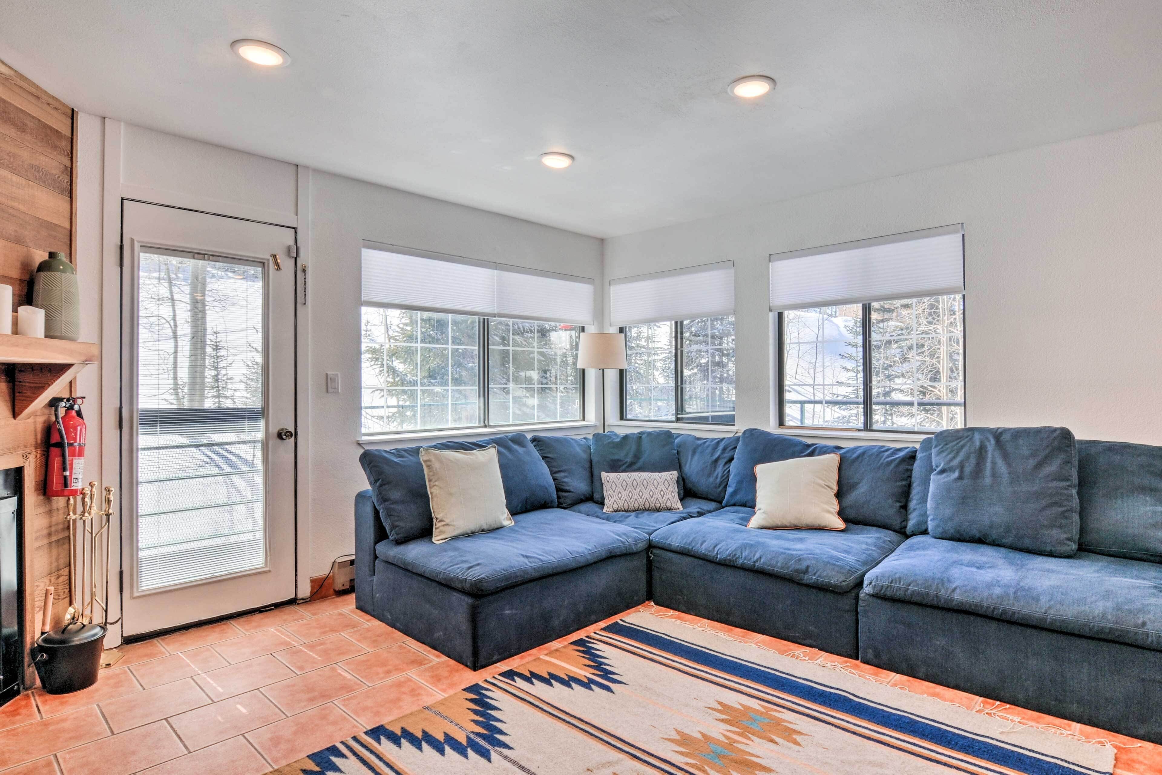 Ski-In/Ski-Out Brian Head Condo w/ Hot Tub!