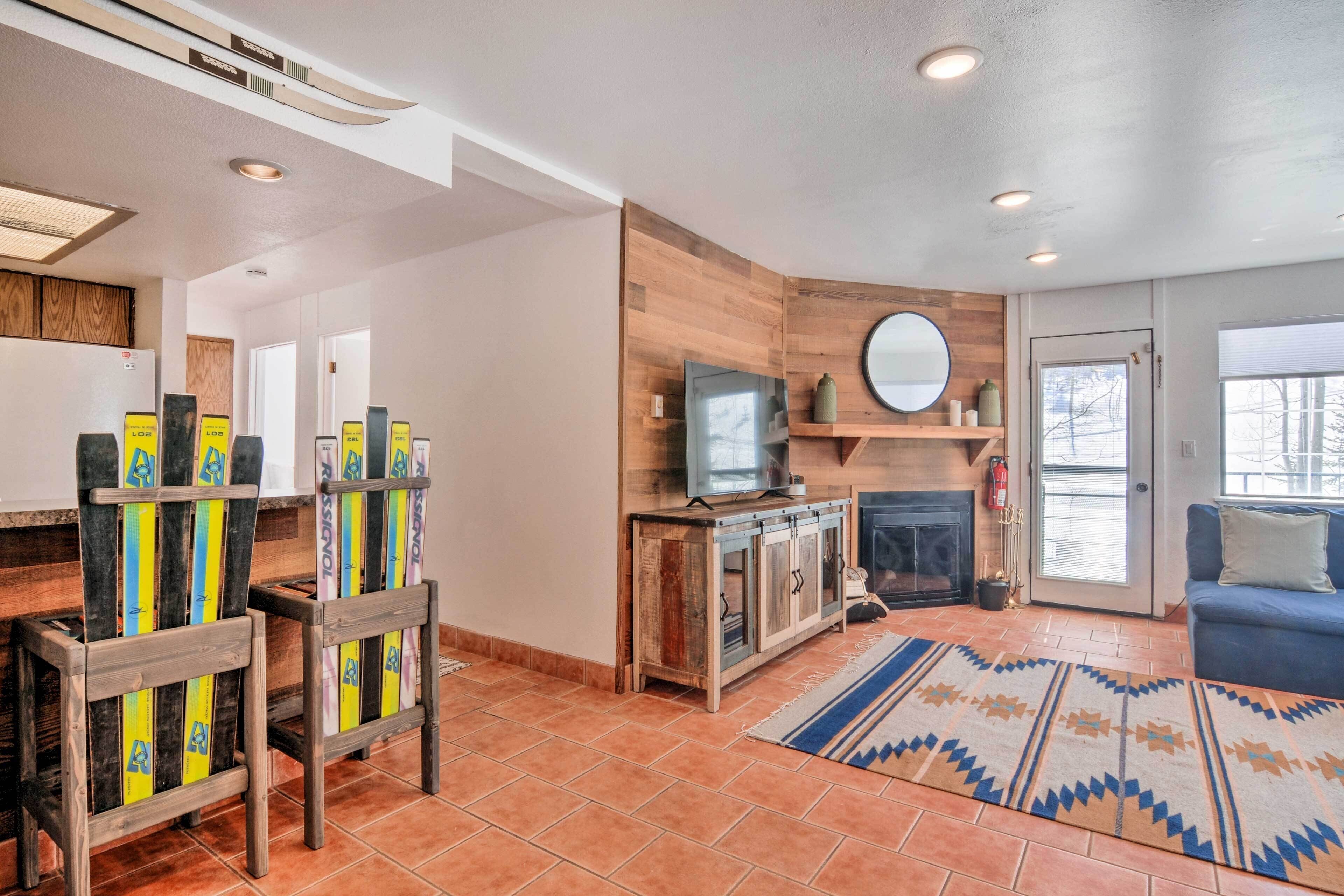 Ski-In/Ski-Out Brian Head Condo w/ Hot Tub!